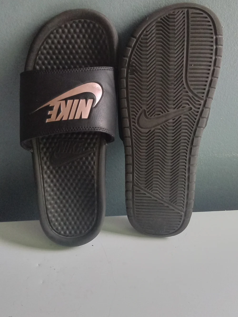 Nike Benassi JDI Slides Black Rose Gold Metallic Logo Athletic Sandals
